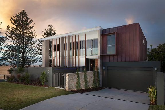 Moffat-Beach-House-Facade